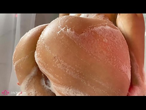❤️ O Brunette Masturbate Pussy ma Vibrator i Intense Orgasm i le Ta'ele ☑ Pono